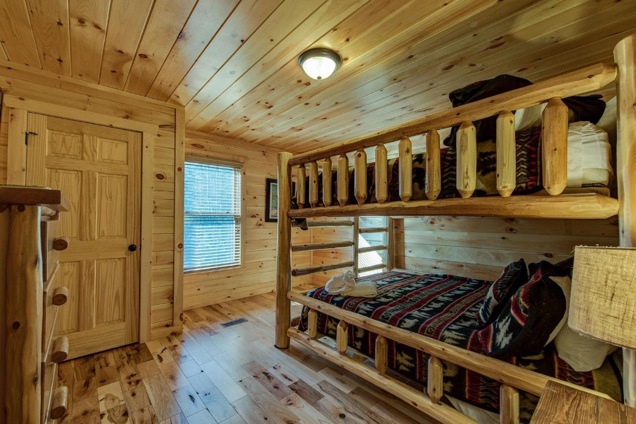 Rocky Top Lookout ガトリンバーグ エクステリア 写真